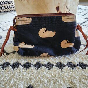 Dooney & Bourke Vintage Cosmetic Clutch Make Up Bag Tan Ducks Small